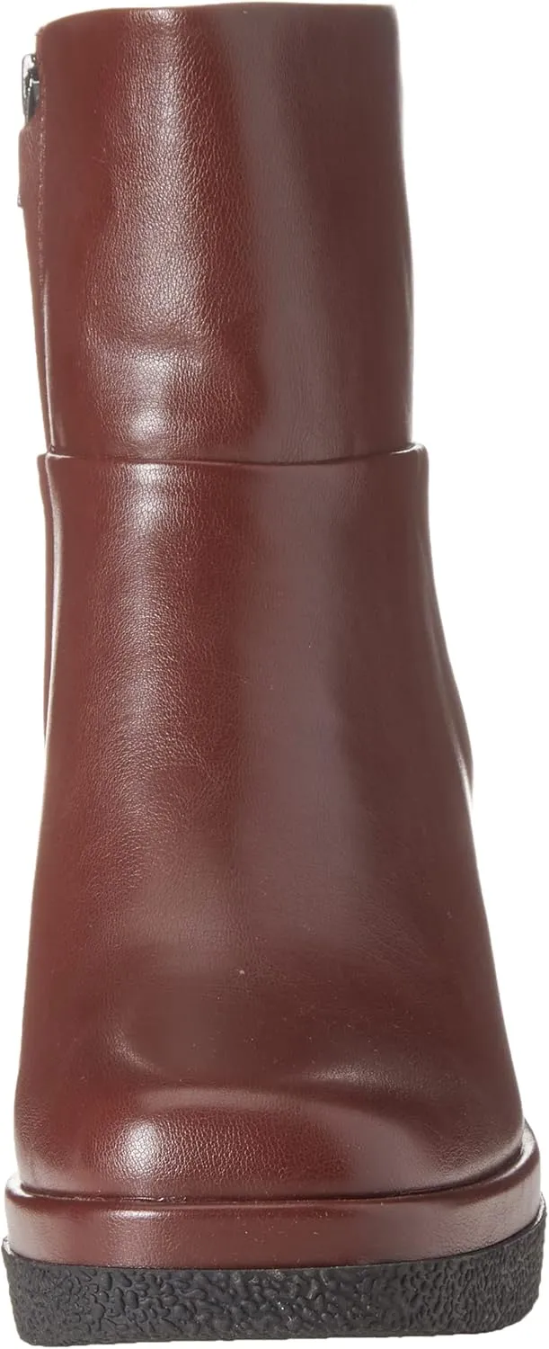 Amazon Essentials Women's Platform Ankle Bootie
