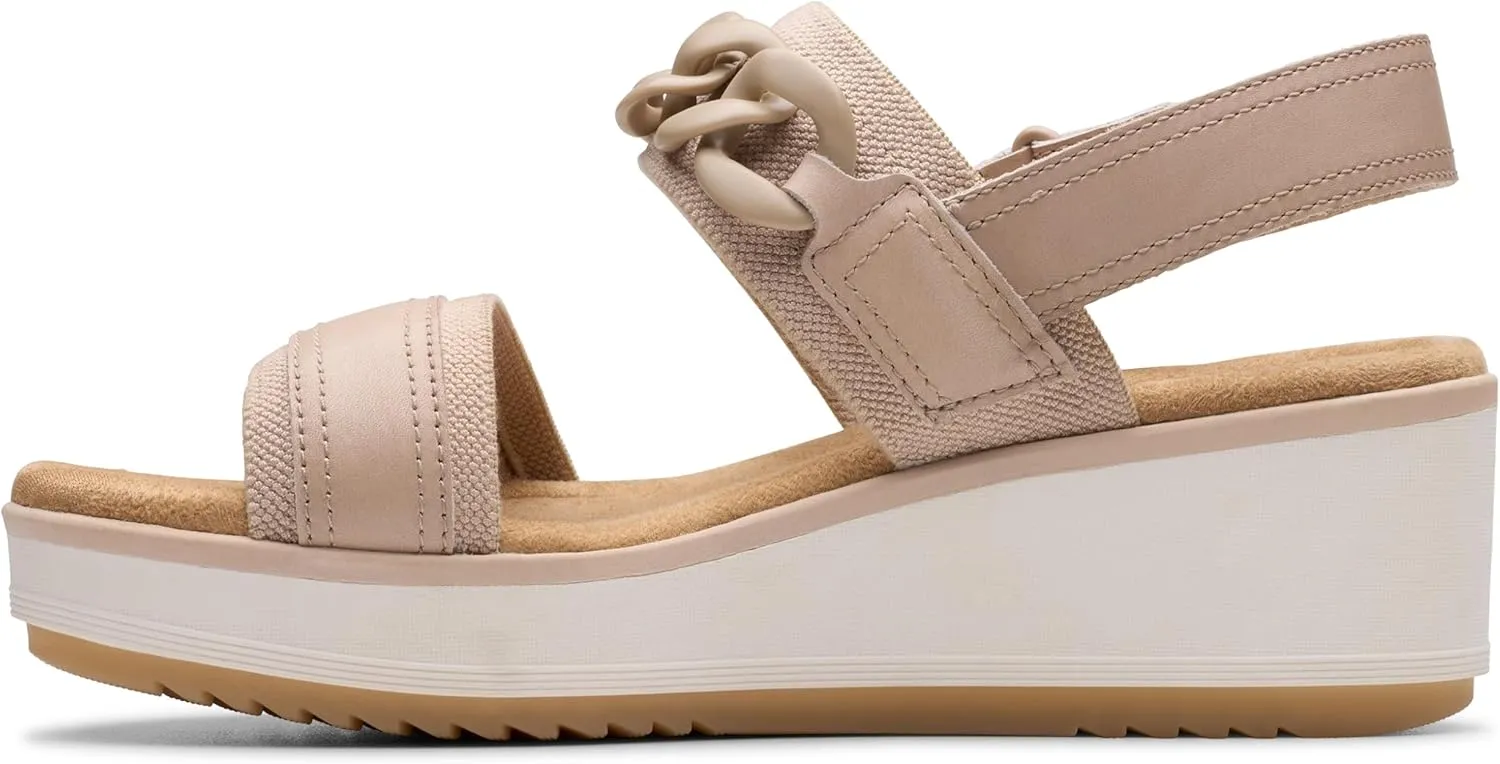 Clarks Women's Wrenly Eve Wedge Sandals
