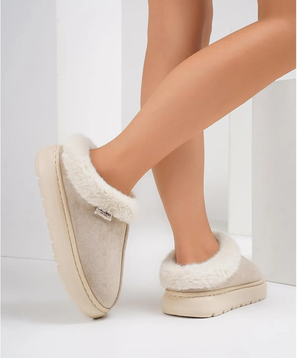 House Slippers For Woman Men, Womens slippers Platform EVA lightweight sole Warm Faux Fur Lined Suede Short Ankle Boots Memory Foam Fuzzy Slippers for Women Anti-Slip Boot Indoor Outdoor
