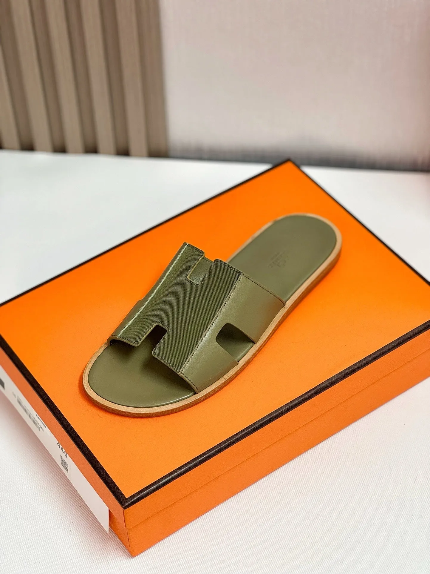 IZMIR SANDAL OLIVE MIX MOSS LAMBSKIN