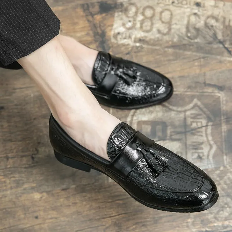 New Loafers for Men Burnished Toe Crocodile Print with Tassel Vegan Leather Anti-Slip Flat Heel Comfortable Outdoor Party Slip-ons