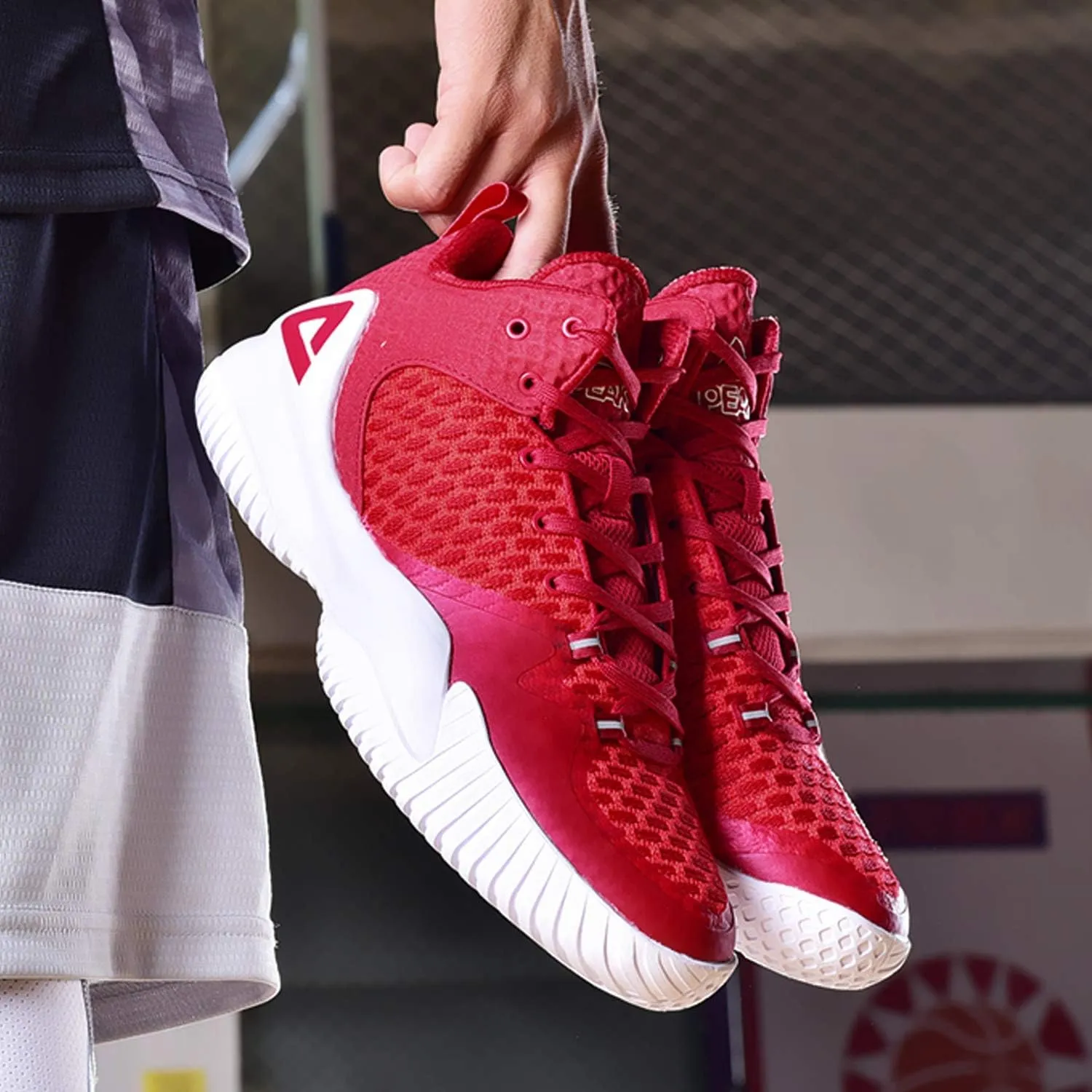 PEAK High Top Mens Basketball Shoes Streetball Master Breathable Outdoor Sneakers Cushioning Shoes for Fitness