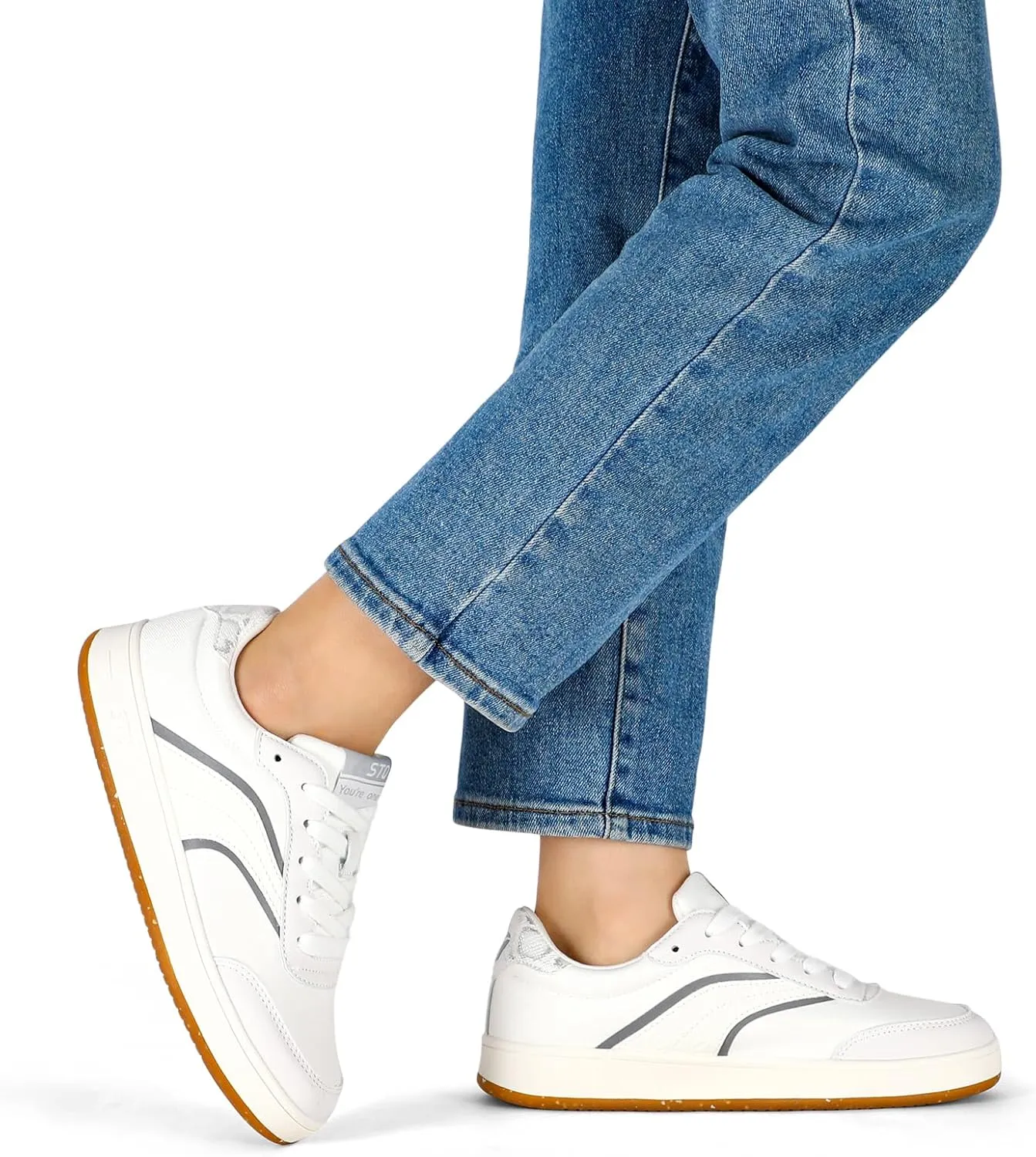 STQ Womens Skate Shoes Lace Up Fashion Walking Sneakers Non Slip Comfortable Canvas Shoes
