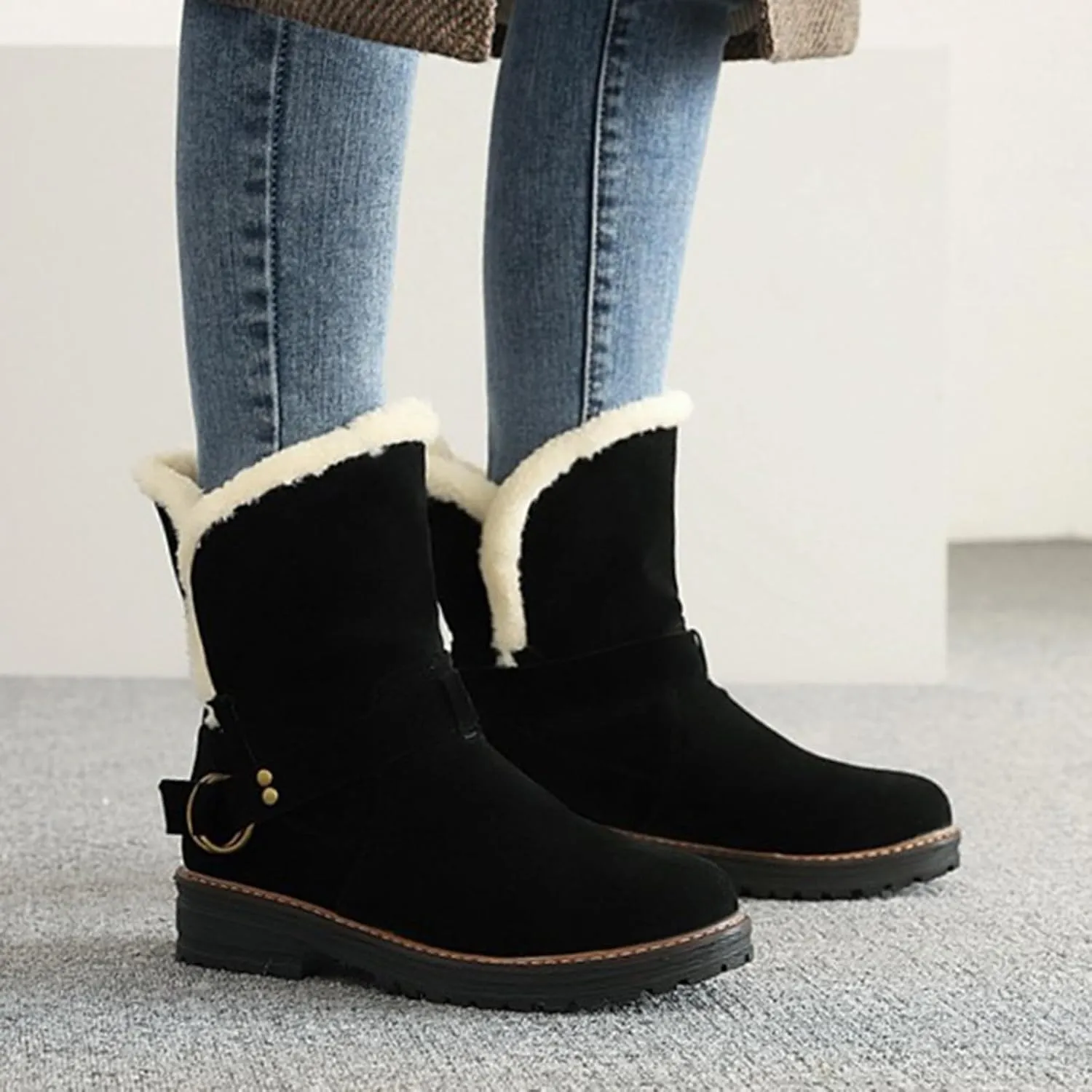 Winter Snow Boots For Women Fashion Casual Platform Boots Non Slip Warm Suede Slip On Ankle Booties with Fleece Lined Cozy Low Chunky Heels Mid Calf Winter Boots for Christmas Outdoor Party