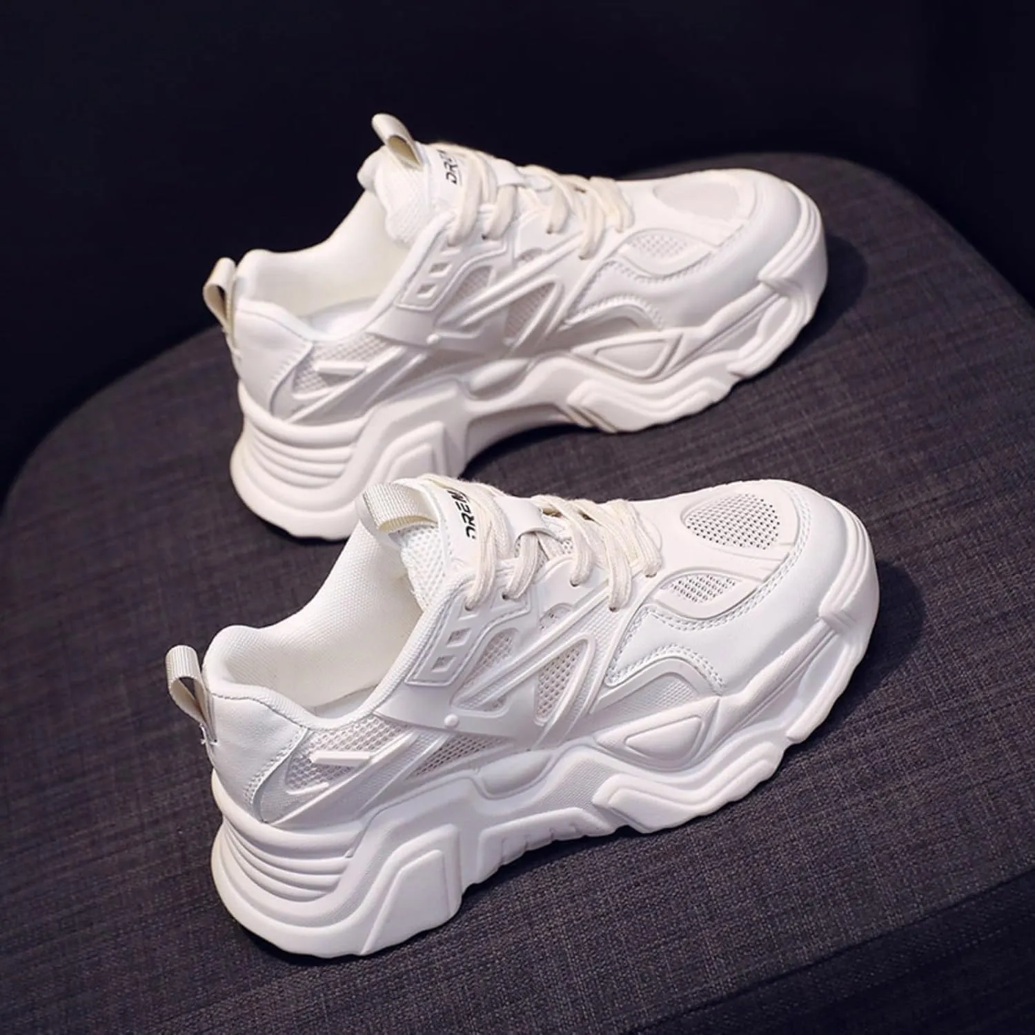 Women 's Fashion Breathable Mesh Chunky Platform Lace Up Sneakers Casual Soft Thick Dad Shoes Retro Running Walking Tennis Shoes