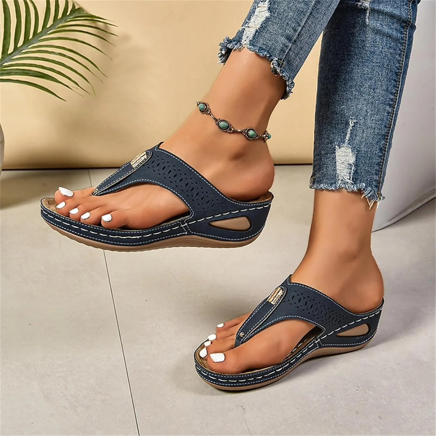 Womens Sandals Arch Support Slingback Sandals Summer Beach Shoes Ankle Strap Thong Flat Sandals for Women